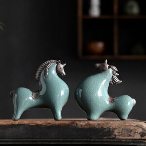 Cặp Tượng Ngựa Làm Bằng Gốm Sứ