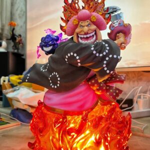 Mô Hình One Piece Tứ Hoàng Big Mom GK Có LED Trạng Thái Chiến Đấu