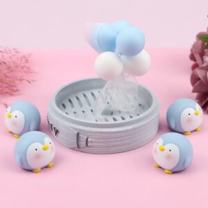 Quà Tặng Set 4 Mô Hình Chim Cánh Cụt Kèm Mâm Bánh