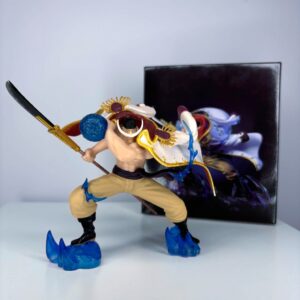 Mô Hình Tứ Hoàng One Piece Râu Trắng Edward Newgate Cầm Kiếm Size Nhỏ 14cm