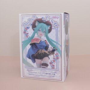 Mô Hình Anime Nữ Hatsune Miku Cầm Kiếm