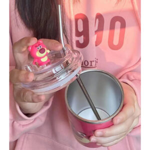 Ly Giữ Nhiệt Gấu Dâu Lotso Siêu Xinh Lõi Inox 304 Chống Gỉ 450ml